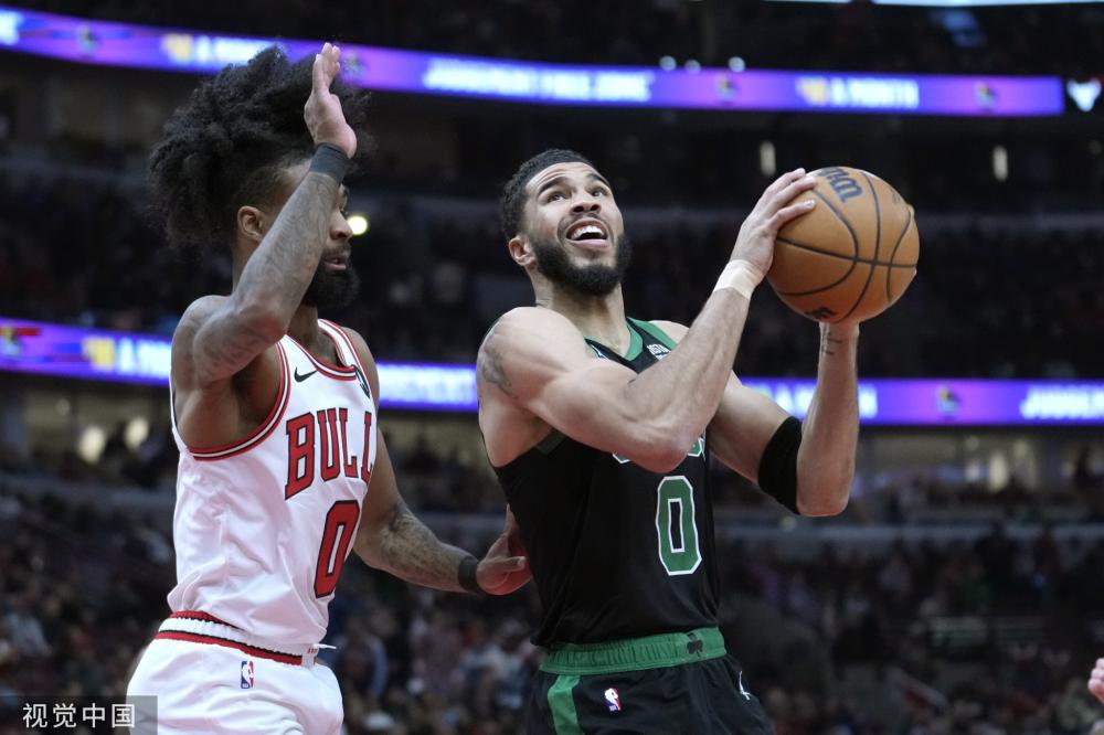 穿旗袍助威 穿旗袍助威